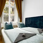 Emerald With Free Parking * Budapest