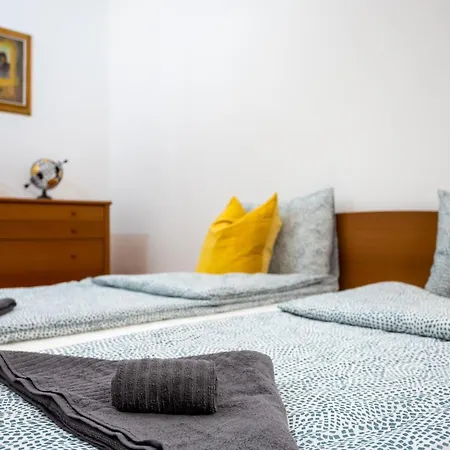 Apartment Emerald With Free Parking
