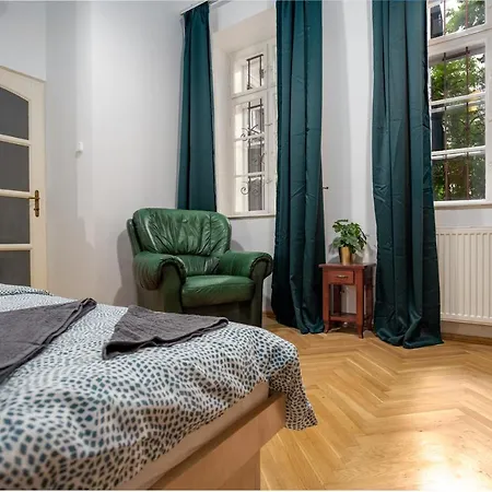 Emerald With Free Parking Apartamento