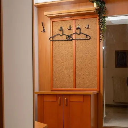 Emerald With Free Parking * Budapest